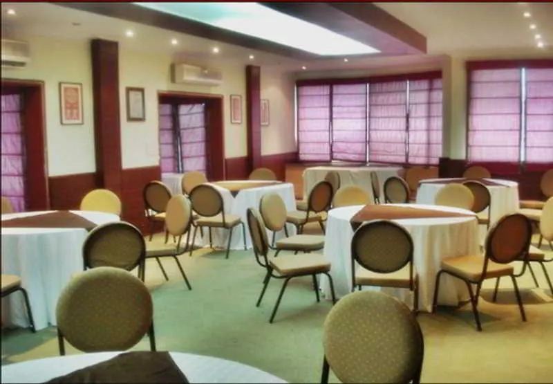 Siris 18 Hotel Gurgaon