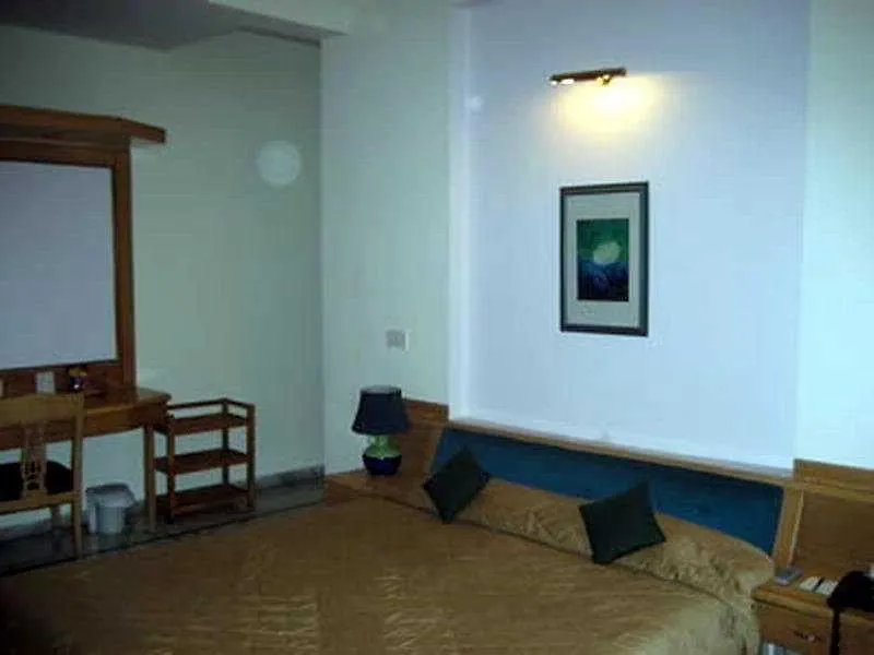 Siris 18 Hotel Gurgaon 3*,  India
